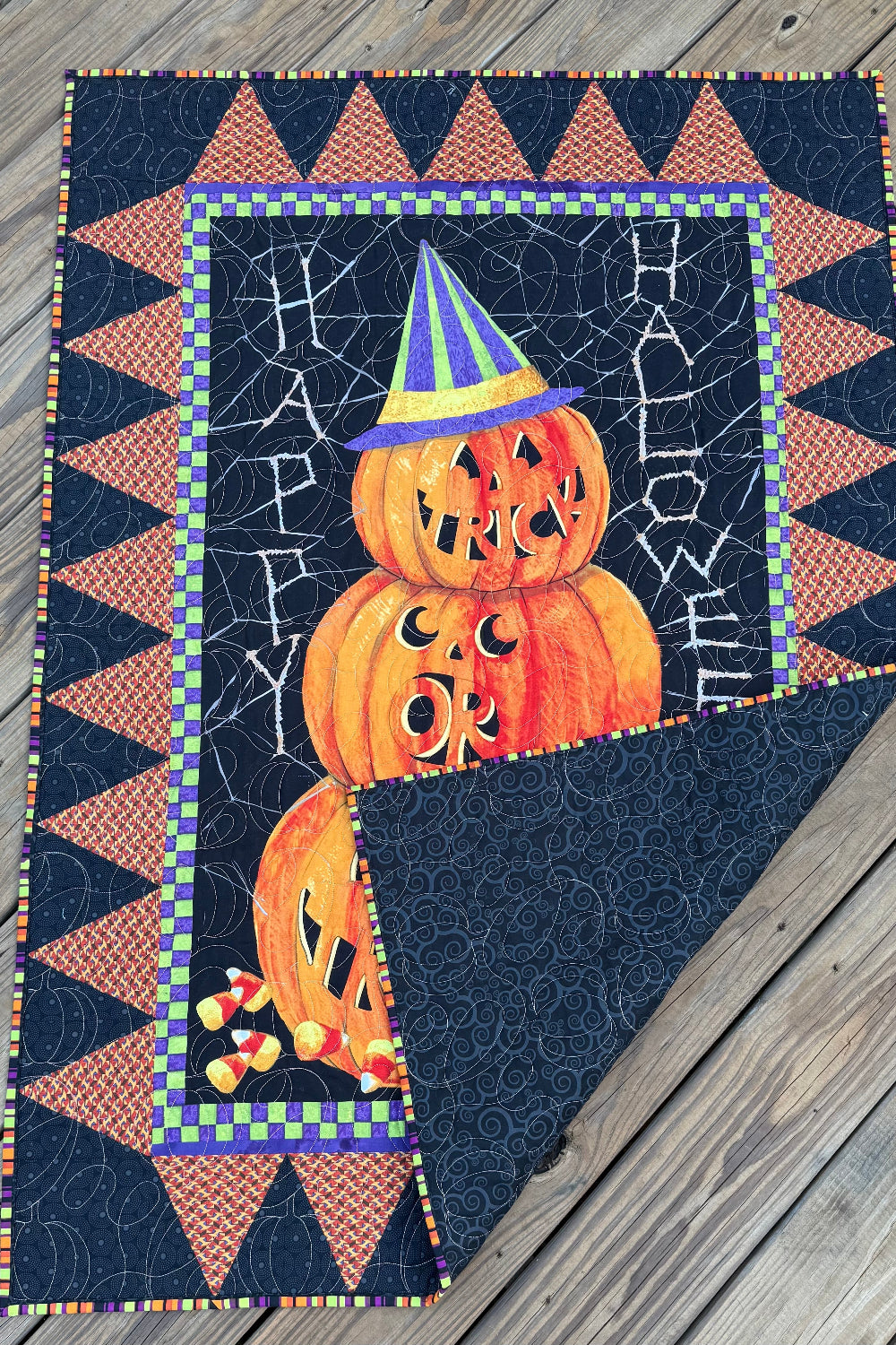 Pumpkin Parade 35" x 49.5" Handmade Halloween Quilt / Wall Hanging