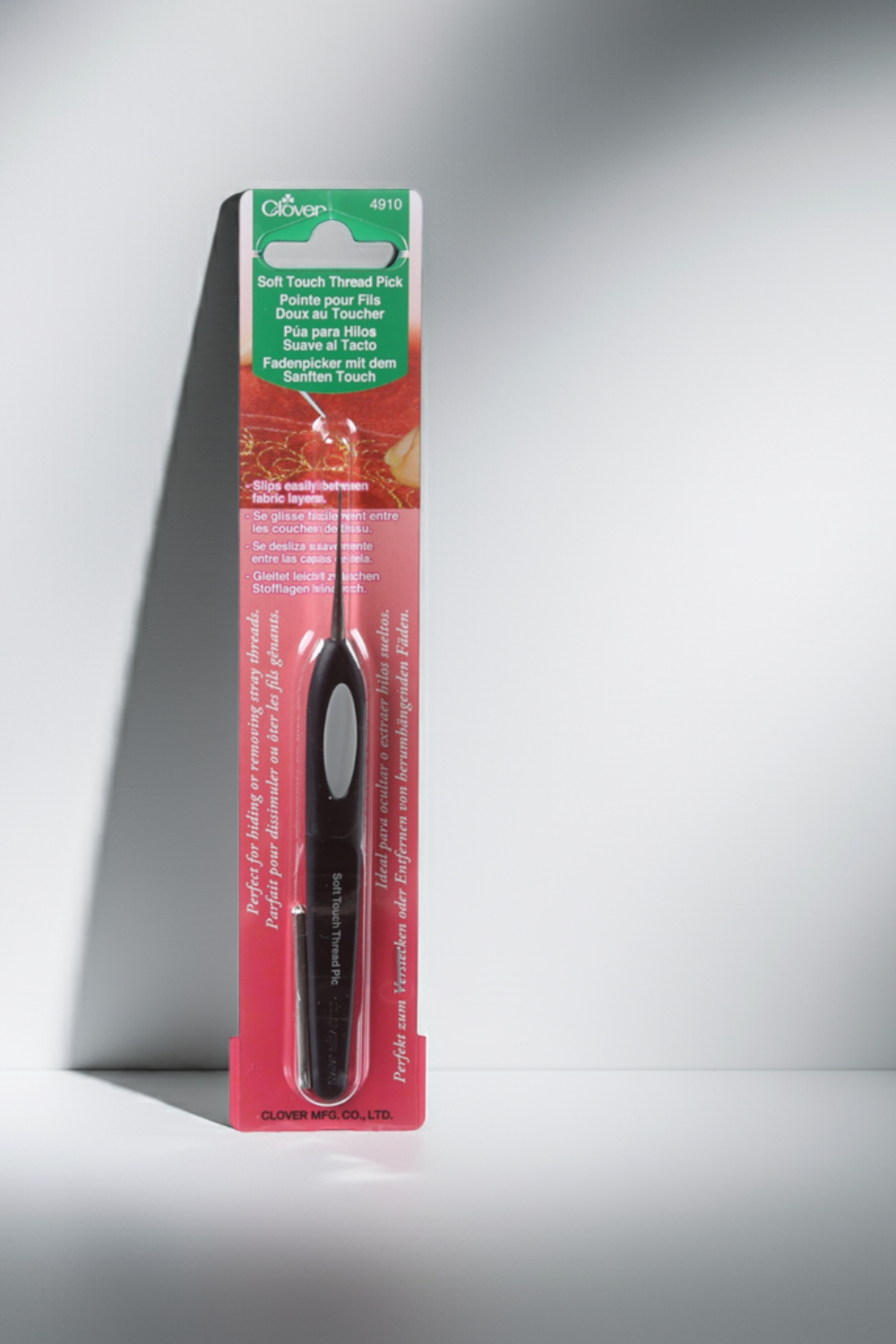 Packaged tool "Soft Touch Thread Pic"
