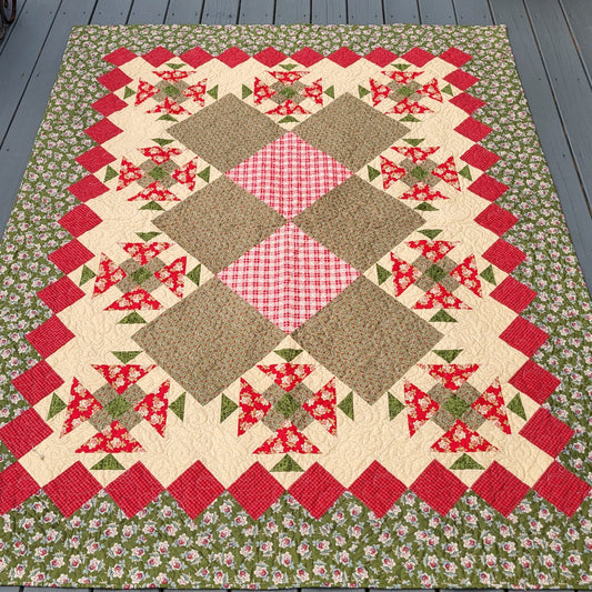 Scarlet’s Medallion 68" x 85" Handmade Throw / Twin / Full