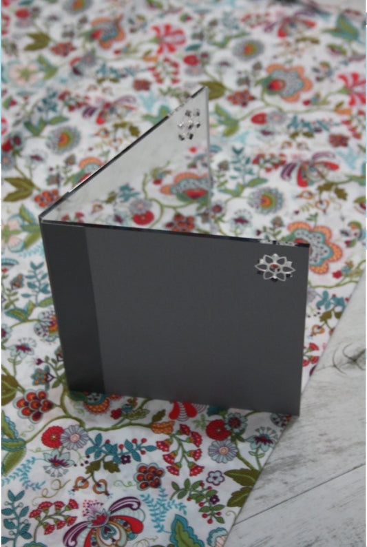 Fussy Cutting Mirror – notion – colorful textile design