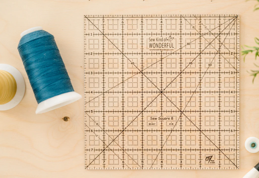 Curvy Log Cabin – quilt pattern – colorful textile design