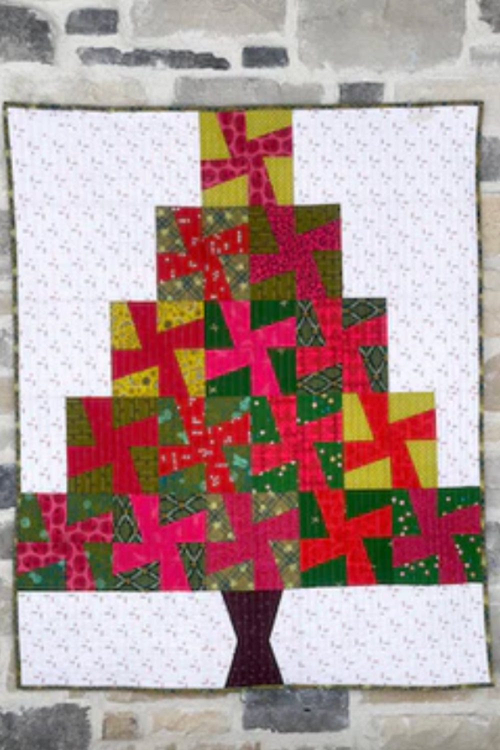 Holiday quilt block made with Quick Straight ruler – geometric Christmas tree quilt pattern